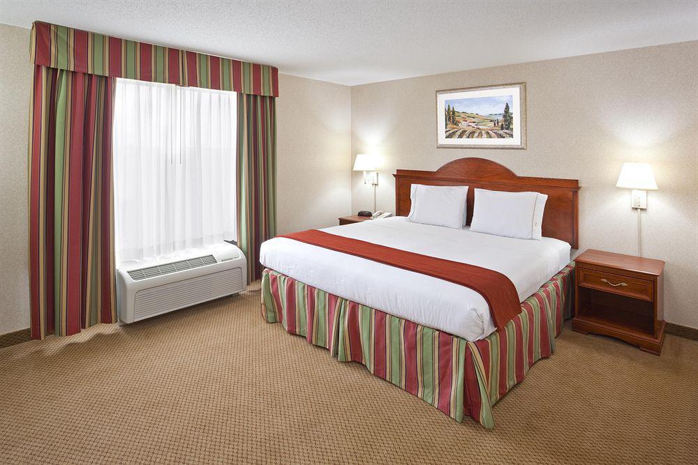 Holiday Inn Express Hotel & Suites Bowling Green By Ihg Eksteriør billede