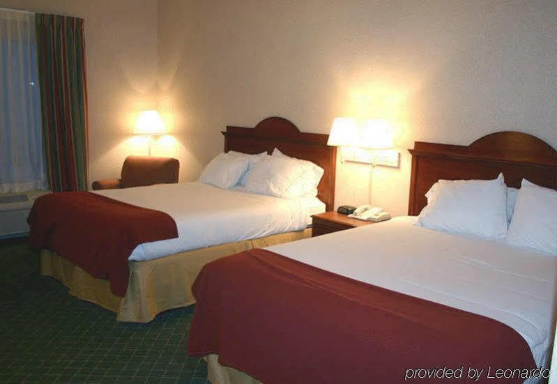 Holiday Inn Express Hotel & Suites Bowling Green By Ihg Eksteriør billede