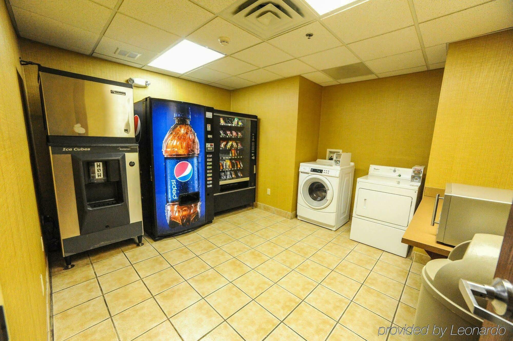 Holiday Inn Express Hotel & Suites Bowling Green By Ihg Eksteriør billede